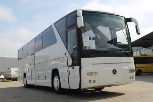 Mercedes O-404 RHD / Mercedes O-350 Tourismo лобовое стекло автобуса
