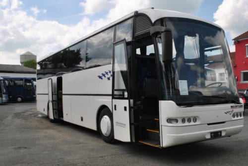 Neoplan Euroliner N 316 SHD лобове скло автобуса