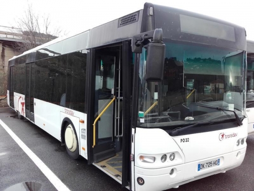 Neoplan 4416 лобове скло автобуса
