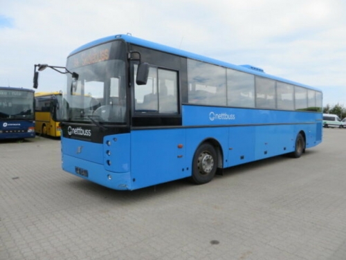 VOLVO B7R стекло ветровое (лобовое)