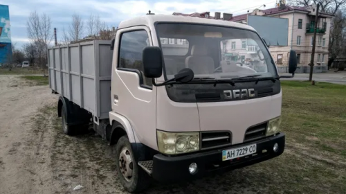 Dongfeng DFA 1051 лобове скло