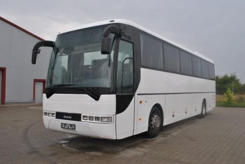 MAN A 13/32/S 2000/ RH 403 скло лобове