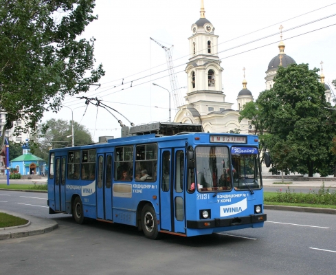 ЮМЗ стекло ветровое (лобовое) на троллейбус