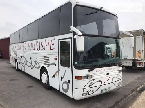 Vanhool EOS 200 лобовое стекло верхнее