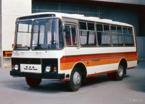 ПАЗ 3205, 4234 скло заднє