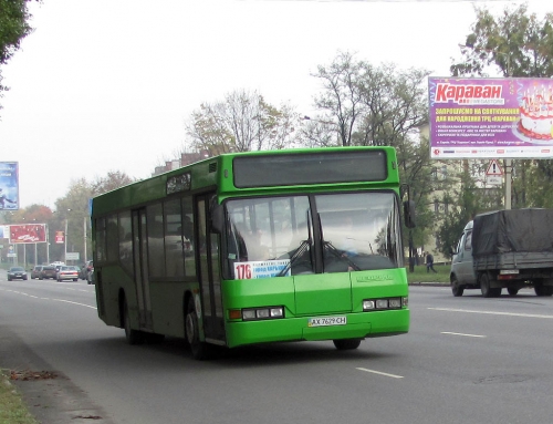 Neoplan SU 80 4009-4021 (4014) / Neoplan N4016 лобове скло автобуса
