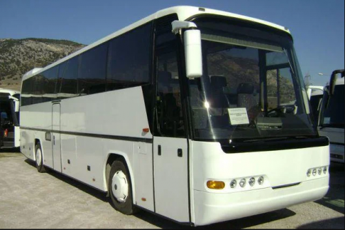 Neoplan 116 скло автобуса лобове верхнє